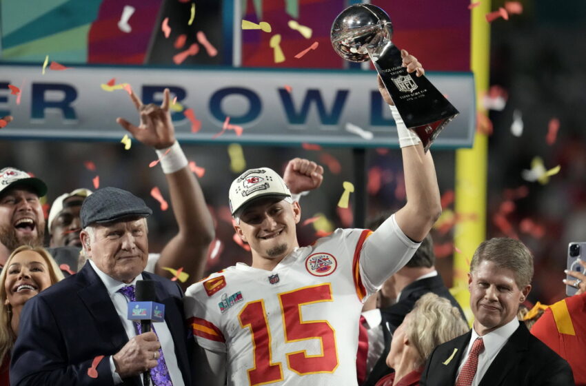  Football Américain: Les Chiefs de Kansas City haussent le ton pour remporter leur 3ème Super Bowl face aux Eagles de Philadelphie