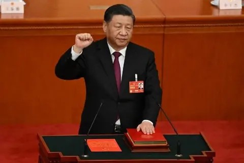  Le president chinois Xi Jinping réelu pour un 3ème mandat présidentiel de 5 ans