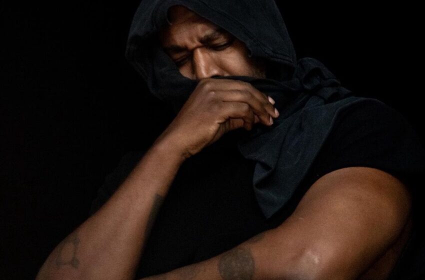  Kanye West fait polémique lors de la soirée d’écoute de son prochain album “Vultures