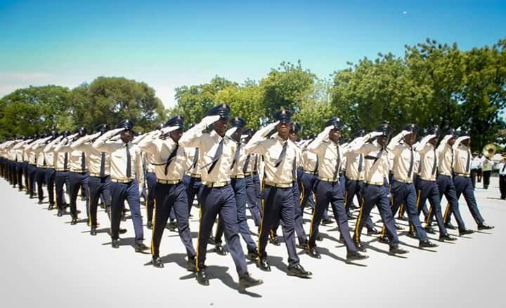  Les aspirants policiers se retrouvent sans instructeurs